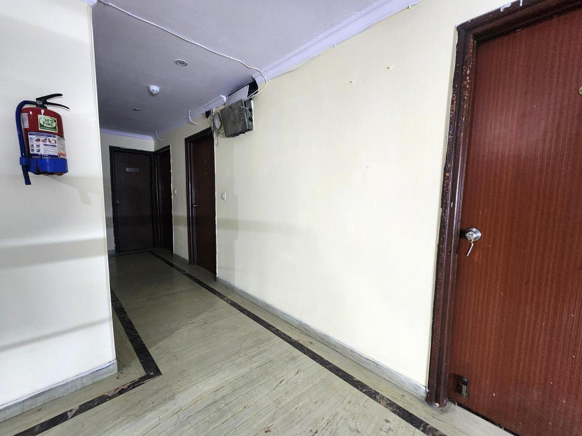Hotel Mid Town Delhi  Exterior photo