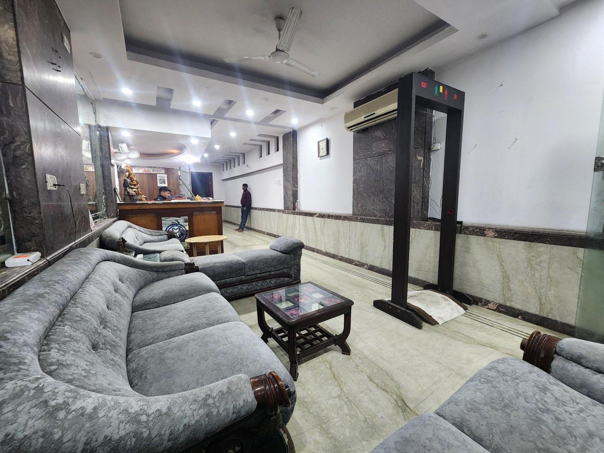Hotel Mid Town Delhi  Exterior photo