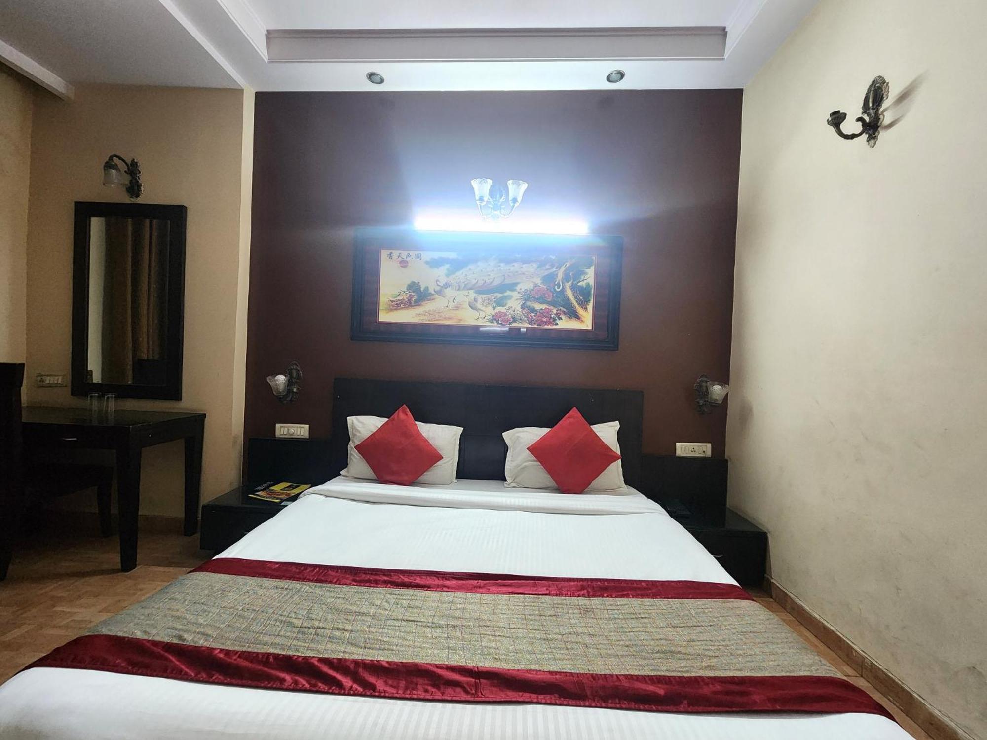 Hotel Mid Town Delhi  Exterior photo